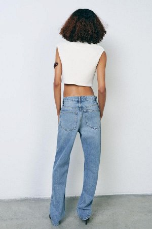 топ ЦВЕТ как на первом фото КРЕПОВЫЙ ТОП С ПУГОВИЦАМИ (CREPE-TOP MIT KN?PFEN) Топ без рукавов с круглым вырезом. Металлические пуговицы спереди. СОСТАВ МАТЕРИАЛА, ИНСТРУКЦИИ ПО УХОДУ И ПРОИСХОЖДЕНИЕ С