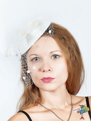 Вуалетка белая, мини-шляпка с вуалью и пухом