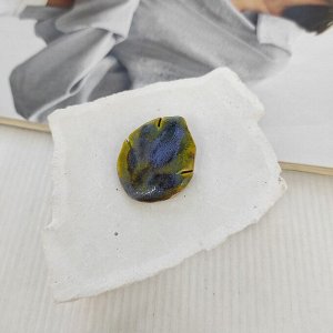Брошь из керамики Лист, цвет синий с желтым