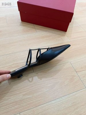 Сабо женские кожаные