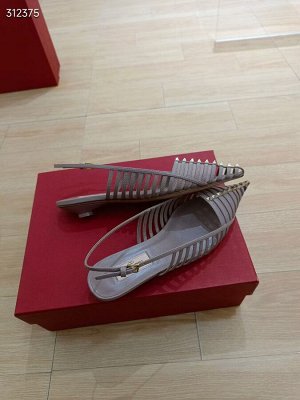 Босоножки женские кожаные