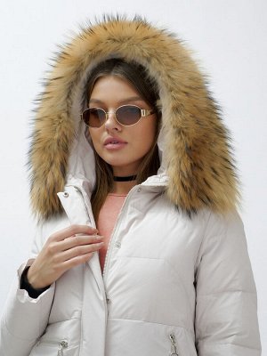 Куртка женская зимняя с мехом енот премиум класса бежевого цвета 3322_1B