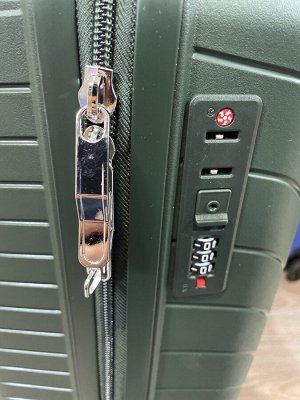 Чемодан маленький размер S 20" 40 л (ручная кладь) зленый