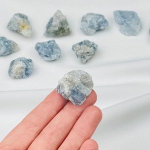 Кристалл из необработанного Целестина