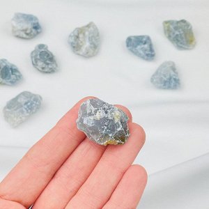 Кристалл из необработанного Целестина