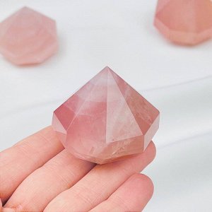 Кристалл резной из Розового кварца
