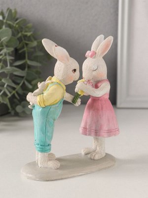Фигурка полистоун «Зайчата. Первое свидание», 11x5x14 см