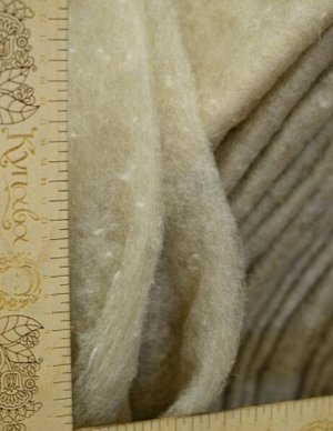 Шерстяное термополотно, овечья шерсть-60%, полиэфир-40%, ширина- 2,2 м. 150 гр/м.кв.