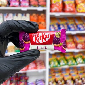 KitKat Purple Sweet Potato 15g - Коллекционный КитКат фиолетовый сладкий картофель. 1шт