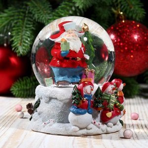 Сувенир снежный шар "Дед Мороз в шапке-ушанке с ёлочкой"