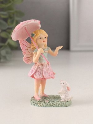 Фигурка полистоун «Девочка-фея под зонтиком с кроликом», 6.5x5x10.5 см