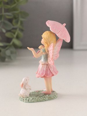 Фигурка полистоун «Девочка-фея под зонтиком с кроликом», 6.5x5x10.5 см
