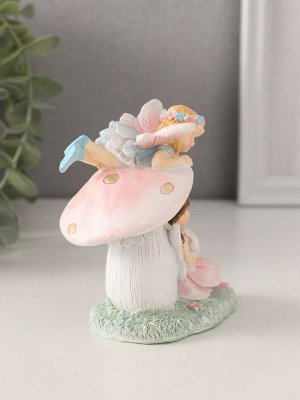 Фигурка полистоун «Девочки-феи с грибочком и кроликом», 9x6.5x10 см