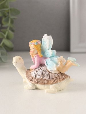 Фигурка полистоун «Девочка-фея верхом на черепахе», 9.5x5x7 см