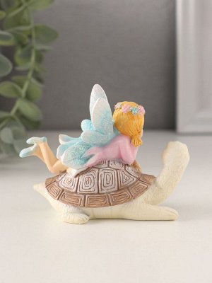 Фигурка полистоун «Девочка-фея верхом на черепахе», 9.5x5x7 см