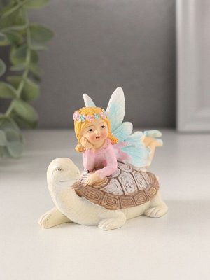 Фигурка полистоун «Девочка-фея верхом на черепахе», 9.5x5x7 см