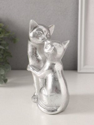 Фигурка полистоун «Кот с кошкой. Поцелуй», серебро, 12x7.5x16 см