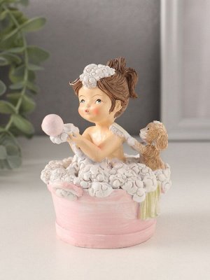 Фигурка полистоун «Купание: малышка и пёсик», 8.5x8x10.5 см