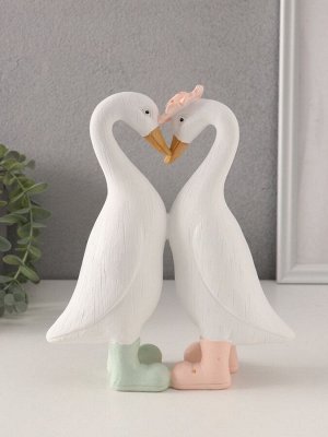 Фигурка полистоун «Утки в резиновых сапогах», 18.5x7.5x21.5 см