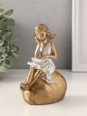 Фигурка полистоун «Малышка с книгами на камне», бронза с серебром, 9x5.5x12.5 см