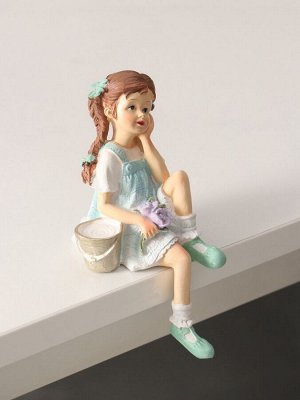 Фигурка полистоун «Малышка в сарафане, с розой и ведерком», 9x7.5x14.5 см