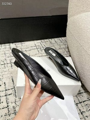 Сабо женские на танкетке кожаные