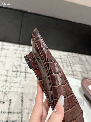 Сабо женские на танкетке кожаные