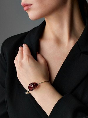 Красивый яркий браслет с гранёным янтарём