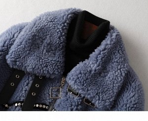 Куртка Куртка, оформленная длинными рукавами и застежкой на молнию, овечья шерсть/полиэстер. Размер (обхват груди, длина рукава, длина изделия, см): S (112,45,62), M (116,46,63), L (120,47,64)