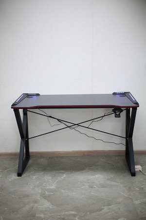 Стол игровой компьютерный