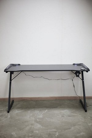 Стол игровой компьютерный