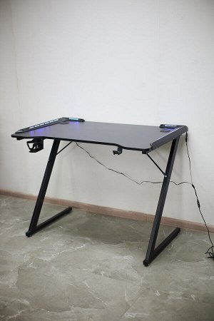 Стол игровой компьютерный