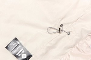 Куртка Куртка женская из стеганой ткани прямого силуэта, слегка ниже линии бедер. Куртка не сковывает движений благодаря слегка свободному крою и позволяет чувствовать себя максимально комфортно в про