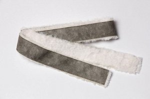 Дубленка Дубленка — безусловный тренд уже несколько сезонов подряд, который не
собирается сдавать свои позиции. Этот вид верхней одежды завоевывает
сердца модниц, становясь привлекательной альтернатив