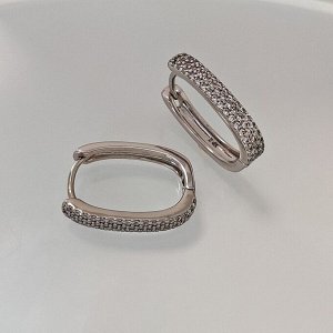 Серьги Вставка: Цирконы
Материал изделия: ювелирный сплав
Размер: 1.8 см
Вид(модель) сережек: Английский замочек

Изысканные серьги с элегантными цирконами, созданные из гипоаллергенного ювелирного 