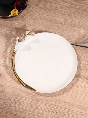 Блюдо сервировочное круглое "Белые каллы" белое с золотом. нержавеющая сталь 21х21,5х4 см