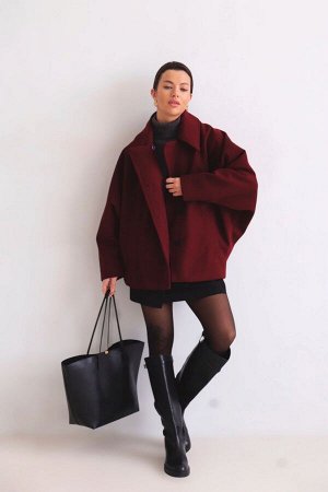 Пальто + ДЛИНА: 70 (+-3) см.
+ СОСТАВ: ПЭ 70%, шерсть 20%, ПА 5%, акрил 5%; подклад: ПЭ 100%
+ ПАРАМЕТРЫ МОДЕЛИ: 81/62/88, рост модели 172 см.
+ ОБРАЗЕЦ НА МОДЕЛИ: 46-48
