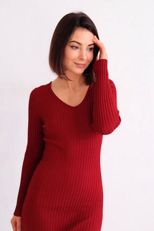 Платье вязаное красное