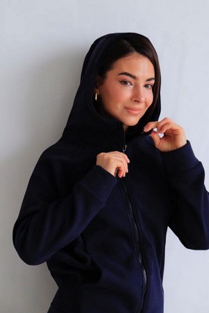 Толстовка В минибрак входит:
- маленькие затяжки;
- стрелки;
- пятна;
- другие малозаметные дефекты.
Все вышеперечисленные дефекты не влияют на использование вещи в повседневной жизни. Как правило, вс