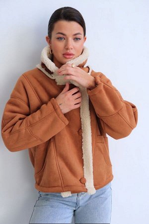 Куртка + ДЛИНА: 54 (+-3) см.
+ СОСТАВ: ПЭ 90%, спандекс 10%
+ ПАРАМЕТРЫ МОДЕЛИ: 81/62/88, рост модели 172 см.
+ ОБРАЗЕЦ НА МОДЕЛИ: 44-46