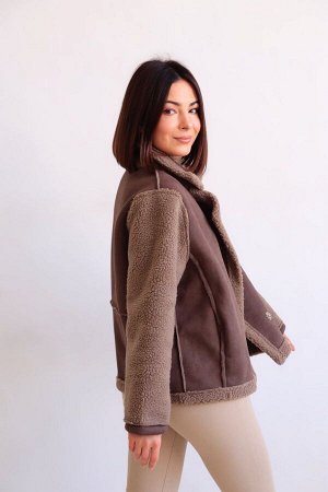 Дублёнка + ДЛИНА: 62 (+-3) см.
+ СОСТАВ: ПЭ 90%, спандекс 10%
+ ПАРАМЕТРЫ МОДЕЛИ: 81/60/91, рост модели 165 см.
+ ОБРАЗЕЦ НА МОДЕЛИ: 42
