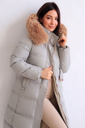 Пуховик + ДЛИНА: 96 (+-3) см.
+ СОСТАВ: ПЭ 100%; подклад: ПЭ 100%; утеплитель: 200 г/м
+ ПАРАМЕТРЫ МОДЕЛИ: 81/60/91, рост модели 165 см.
+ ОБРАЗЕЦ НА МОДЕЛИ: 42