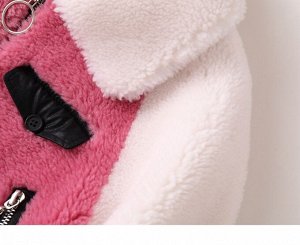 Куртка Куртка, оформленная длинными рукавами и застежкой на молнию, овечья шерсть/полиэстер. Размер (обхват груди, длина рукава, длина изделия, см): S (110,56,55), M (114,57,56), L (118,58,57)