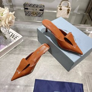 Сабо женские кожаные