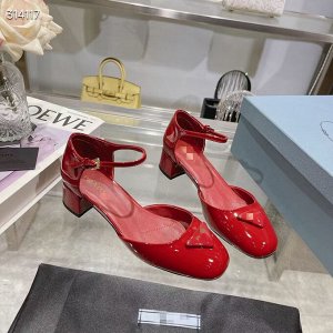 Босоножки женские кожаные