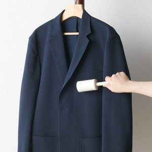 MUJI Clothes cleaner - удобный валик для чистки одежды и поверхности