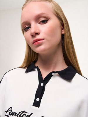 Поло Цвет: мультиколор
Длина рукава: Длинные
Сезон: весна-лето
Состав: 95% хлопок; 5% спандекс
Уход за вещами: машинная стирка при t не более 40C
Фактура материала: трикотажный