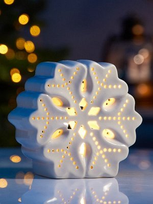 Светодиодная фигура «Снежинка большая», 11x5x11 см, 1 LED, керамика, от батареек LR44x3 шт., тёплый белый свет