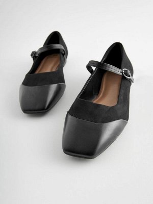 Бренд Next Черные туфли Mary Jane с квадратным носком и очень широкой посадкой Forever Comfort® (Black Extra Wide Fit Forever Comfort Square Toe Mary Jane Shoes) Эти уникальные туфли Mary Jane имеют