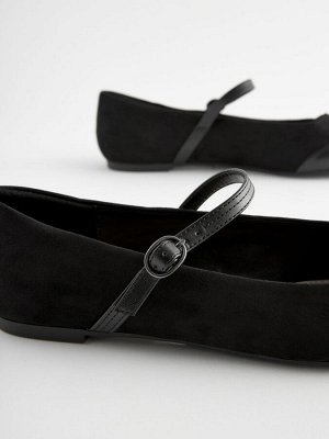 Бренд Next Черные туфли Mary Jane с квадратным носком и очень широкой посадкой Forever Comfort® (Black Extra Wide Fit Forever Comfort Square Toe Mary Jane Shoes) Эти уникальные туфли Mary Jane имеют